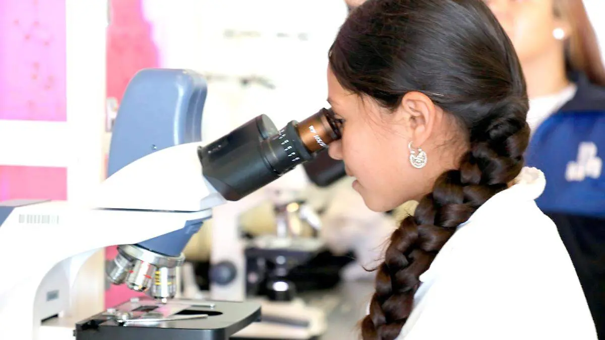 Niñas en la ciencia